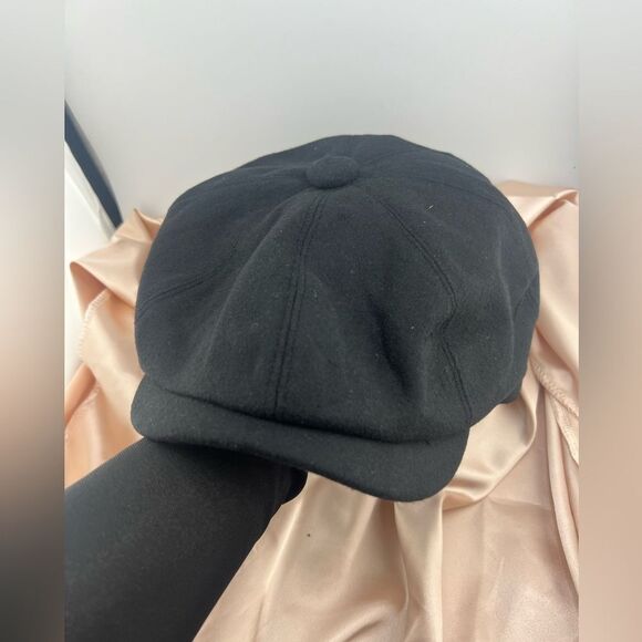 Classic Black Wool Newsboy Cap - Picture 8 of 9